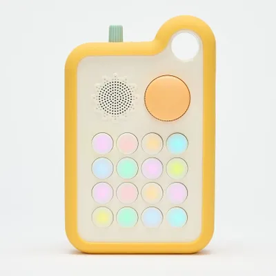 Children's games - Fabli, the interactive screen-less companion for children - FABLI