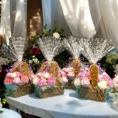 Bougies - Panier-bouquet de bougies en forme de fleurs artisanales — Collection - WIRAWIRI