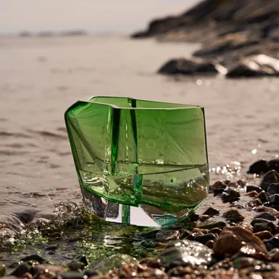 Vases - Vase en verre Lohkare vert 18x17 cm - PENTIK