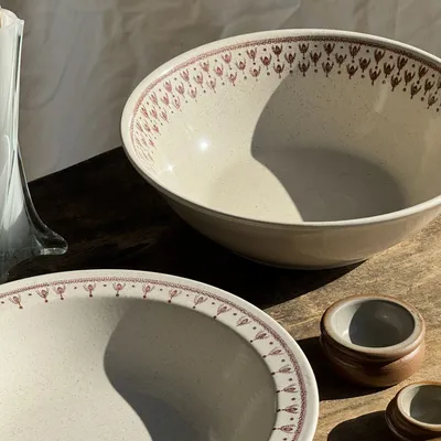 Plats et saladiers - Lot d'un saladier et un plat circulaire frise marron vintage D28 - OFFICE OBJETS