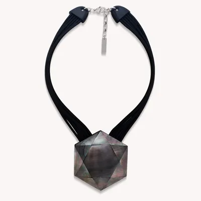 Jewelry - Plastron necklace with black lip pendant - Vendome - NATURE BIJOUX