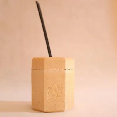 Home fragrances - OMBRE DEMEURE - CARDAMOM, SAFFRON - OCTAVE COLLECTION - FLAMME D'ÉLIXIR