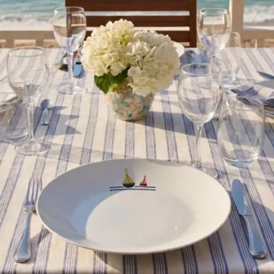 Assiettes au quotidien - Assiette bord de mer motif balise - VAGABONDE INTERNATIONAL