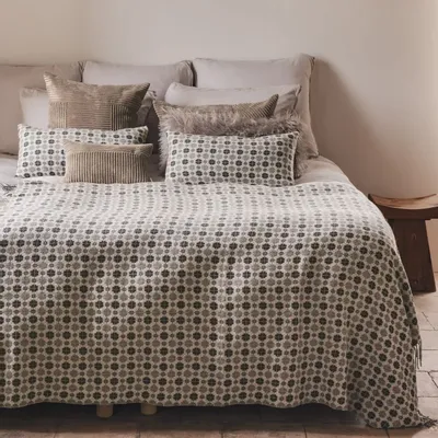 Bed linens - FALCO - Fringed wool throw, 140x200cm - ÂM PHILO- BED AND PHILOSOPHY
