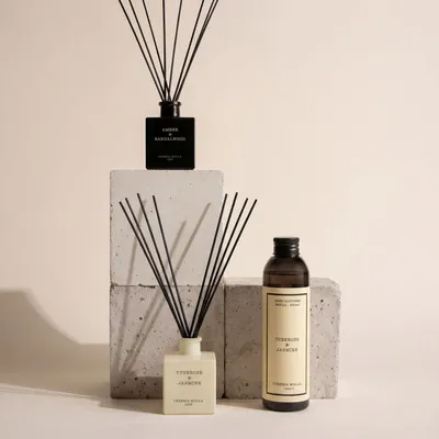 Objets de décoration - Tubéreuse et Jasmin. Recharge de diffuseur Premium 200 ml. - CERERIA MOLLA 1899 CANDLES