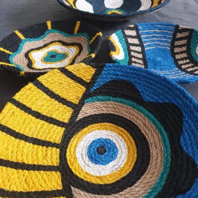 Autres décorations murales - Charme méditerranéen : ensemble de 5 assiettes murales en osier faites - SARMAL DESIGN