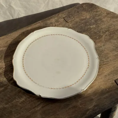 Plats et saladiers - Grand plat à tarte en faïence de Gien Quimper liseré doré D35 - OFFICE OBJETS