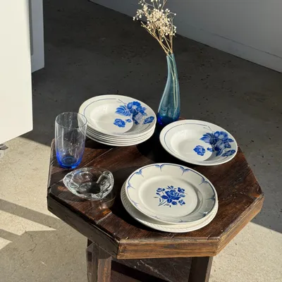 Assiettes au quotidien - Assiette décorative à motif de fleurs bleues D25 - OFFICE OBJETS