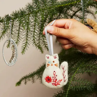 Christmas garlands and baubles - Handcrafted Quirky Cat Christmas Ornament - UNHCR/MADE51