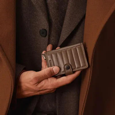 Leather goods - Premium+ Emboss Lines - SECRID