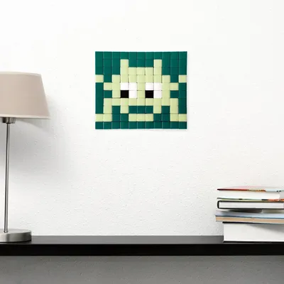 Stained glass decoration - Decorative adhesive glass mosaic invader #04 - PIXELBOX