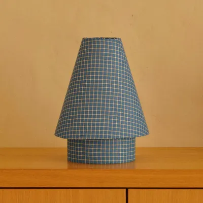 Objets de décoration - Lampe SIMONE - Vichy bleu et blanc - STUDIO AL OESTÉ