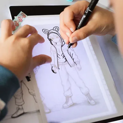 Loisirs créatifs pour enfant - SYCOMORE Manga - XL TABLETTE LUMINEUSE RECHARGEABLE - CRÉATION MANGA - SYCOMORE