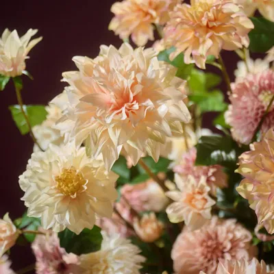 Floral decoration - Pastel Dahlias - SILK-KA BV