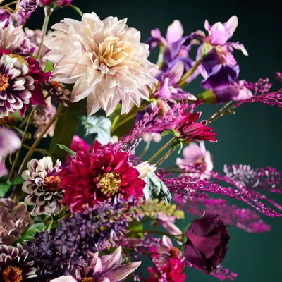 Floral decoration - Lilac and purple silk flower mix - SILK-KA BV