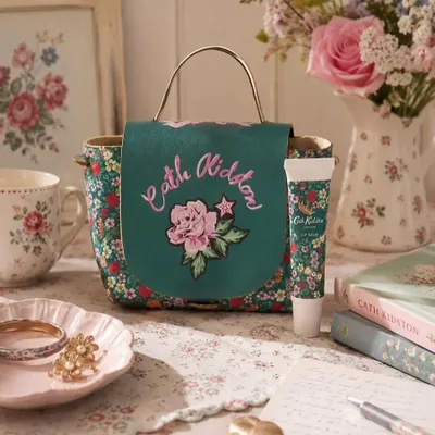 Beauty products - Cath Kidston Beauty Pouch — Heathcote & Ivory - MAISON ROYAL GARDEN