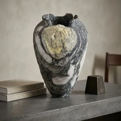 Objets de décoration - Vase en quartzite naturelle - SAGIT