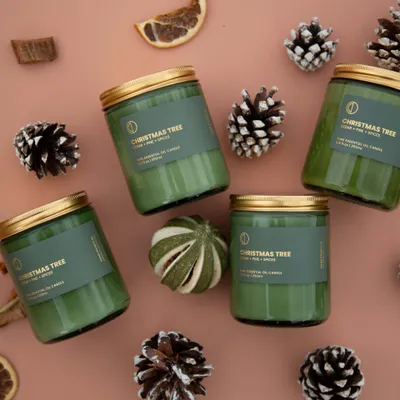 Candles - Christmas Tree (Cedar + Pine + Spices) | Green Jar Candle |250ml - OCTŌ