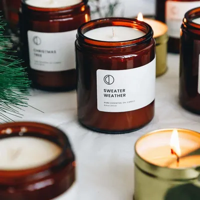 Bougies - Sweater Weather (Pin + Sapin + Clou de girofle) | Bougie en pot ambré |250ml - OCTŌ
