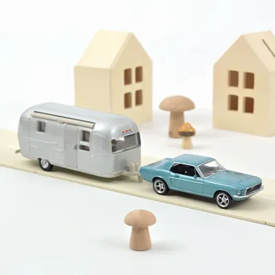 Toys - Ford Mustang 1968 Metallic Blue et Caravane Airstream Jet-Car 1/43 - NOREV