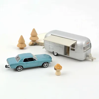 Toys - Ford Mustang 1968 Metallic Blue et Caravane Airstream Jet-Car 1/43 - NOREV
