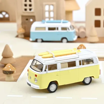 Jouets enfants - Voiture jouet VW Combi T2b Camper Van 1973 Jaune pastel Jet-car 1/43 - NOREV
