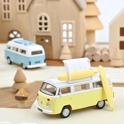 Jouets enfants - Voiture jouet VW Combi T2b Camper Van 1973 Jaune pastel Jet-car 1/43 - NOREV