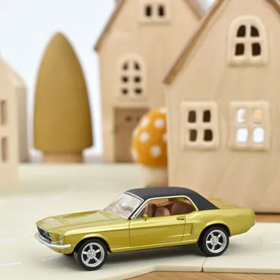 Jouets enfants - Voiture jouet Ford Mustang Coupé 1968 Or Jet-car 1/43 - NOREV