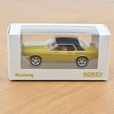 Jouets enfants - Voiture jouet Ford Mustang Coupé 1968 Or Jet-car 1/43 - NOREV