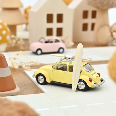 Jouets enfants - Voiture jouet VW Coccinelle 1303 1973 Jaune Pastel avec Surf Jet-car 1/43 - NOREV