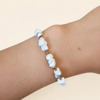Bracelets - Howlite A Energy Bracelet – Stone Chips - ARABESK