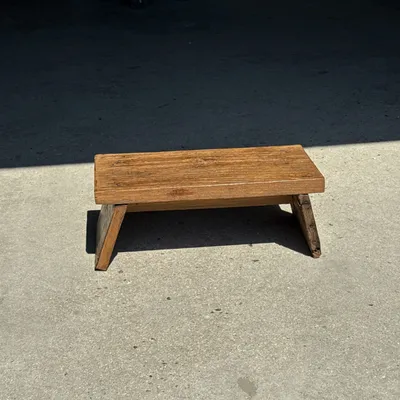 Footrests - Small low bench in ancient teak from Indonesia H16 W39 - OFFICE OBJETS