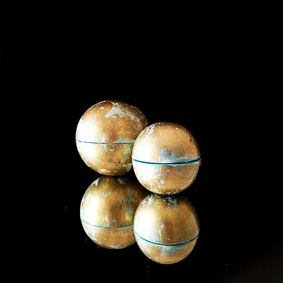 Candles - Globe Classic Candle — Jasmine - PONPON CURIOSITAS