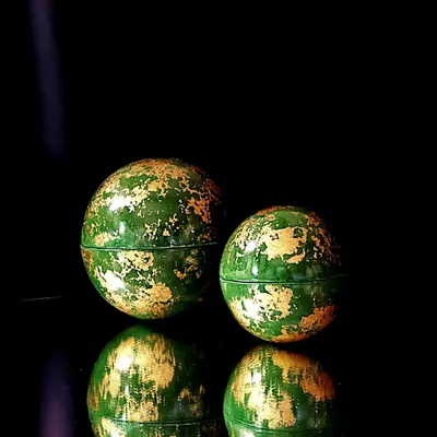 Gifts - Globe Classic Candle — Green Tea - PONPON CURIOSITAS