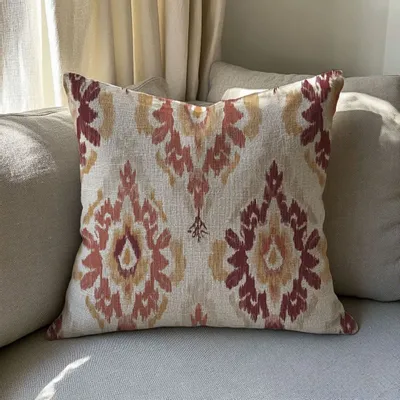 Comforters and pillows - 100% Linen Pillowcase - Red Diamond Pattern Ikat Patola - NORRAVILLA