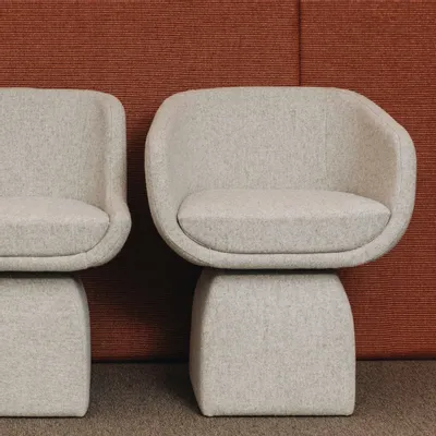 Fauteuils pour collectivités - Chaise Salon Lounge Oscar - tissu Boucle Moutarde option COM/Pivotante - DUISTT