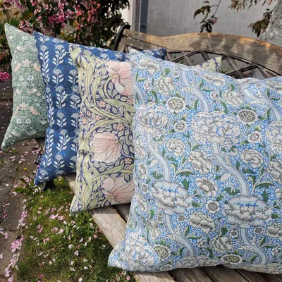 Comforters and pillows - 100% Linen Pillowcase - William Morris Wandle - NORRAVILLA