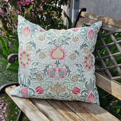 Comforters and pillows - 100% Linen Pillowcase - William Morris Persian - NORRAVILLA