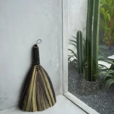 Objets de décoration - La Brosse Sweeping - Noir Naturel - BAZAR BIZAR LIVING