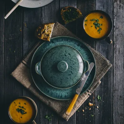 Everyday plates - The Aqua Dinner Plate - BAZAR BIZAR LIVING