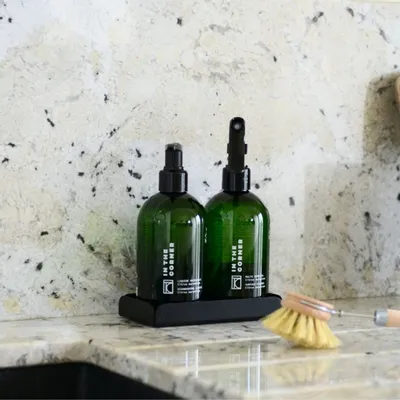 Soaps - Surface cleaner & Dish soap  & Tray - IN THE CORNER