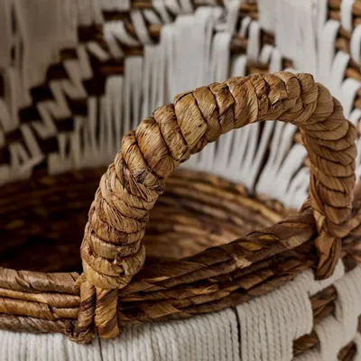 Objets de décoration - Panier artisanal Putih en fibre de bananes et macramé (Moyen) - DESIGN TRIP