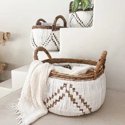 Objets de décoration - Panier artisanal Putih en fibre de bananes et macramé (Petit) - DESIGN TRIP