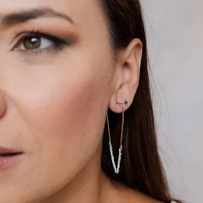 Jewelry - Light Triangle Earrings - CÂPÂ JEWELRY