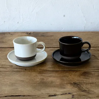 Tasses et mugs - Tasse à thé et soucoupe - MARUMITSU POTERIE