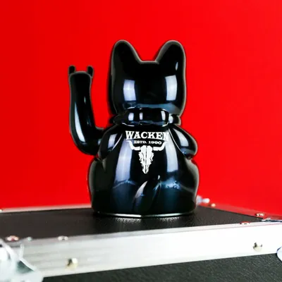 Objets design - Lucky Cat Limited, édition Wacken Open Air 2026 « Helga » - DONKEY PRODUCTS