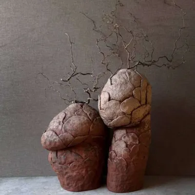 Vases - Collection de vases "Earthen Bloom" - GALERIE SANA MOREAU