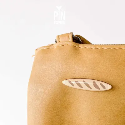 Broches - Crusty Baguette Pin - PINTONIK