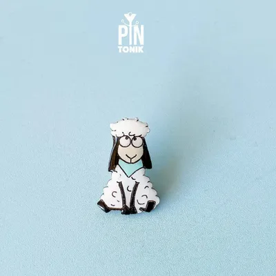 Broches - Standing Sheep with Scarf - Wooden Pin - PINTONIK