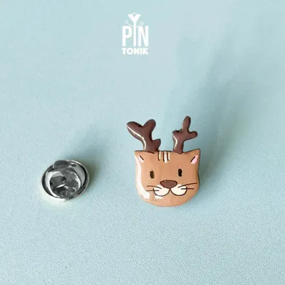 Broches - Cat with Antlers - Wooden Pin - PINTONIK